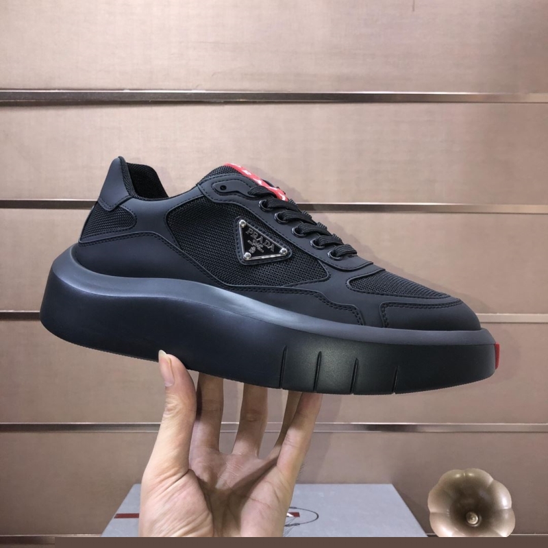 Pra*a casual shoes